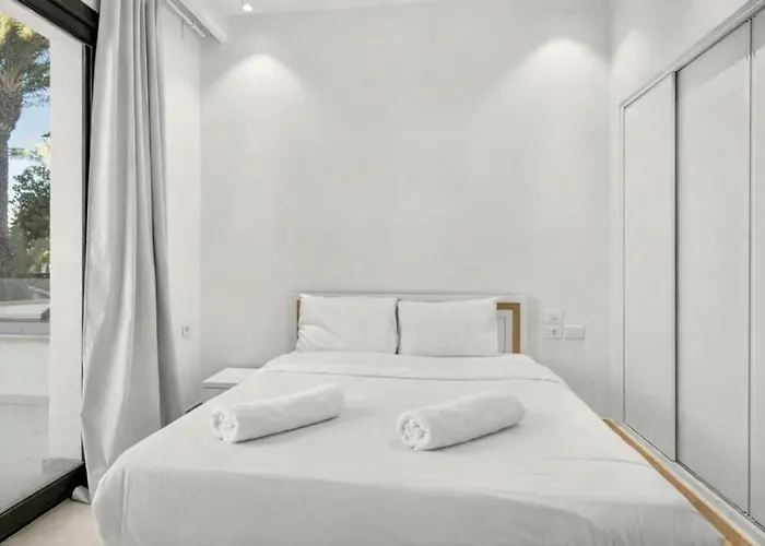 شقة Ancient Sands 1br Pool View