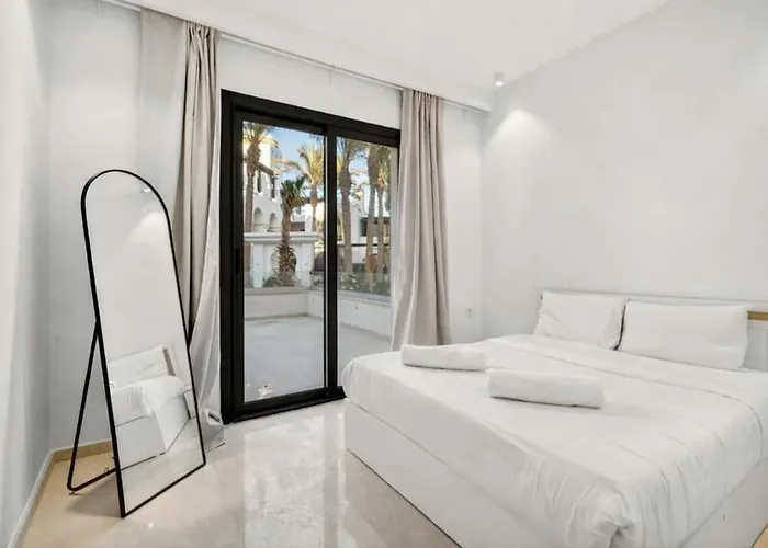Daire Ancient Sands 1br Pool View Hurgada